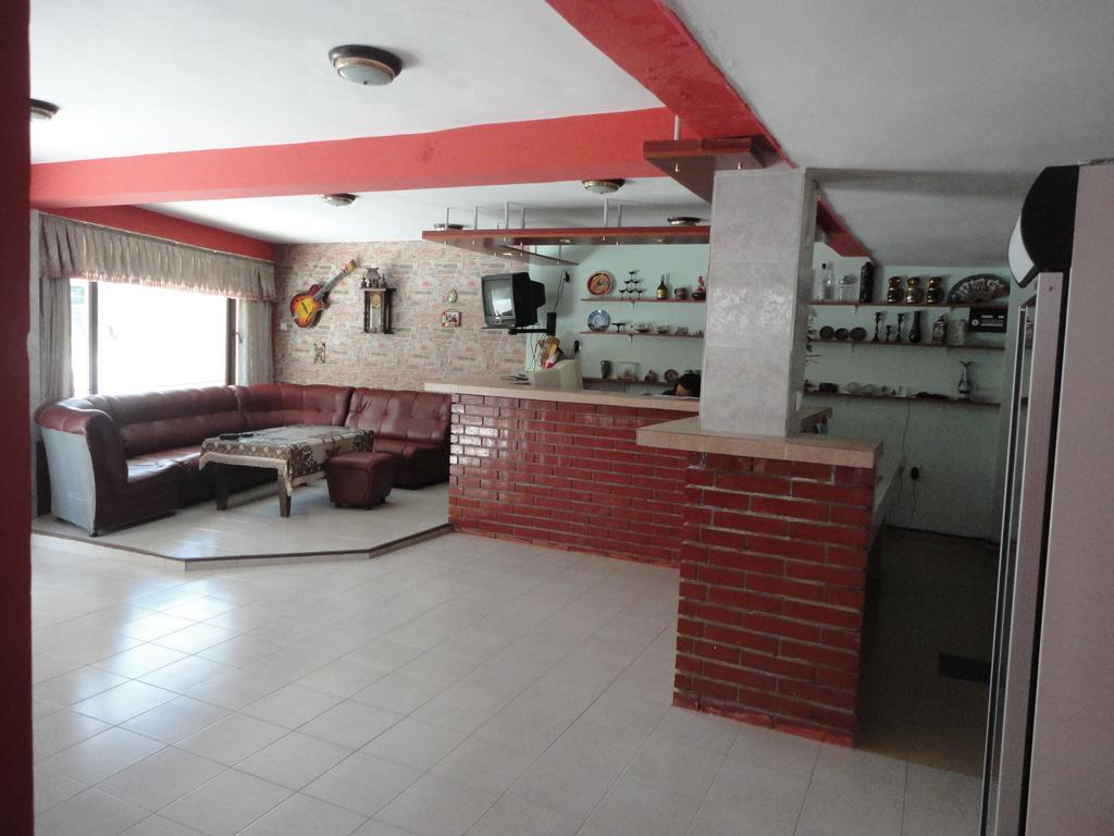 Guest Rooms Casa Luba Sweti Wlas Exterior foto